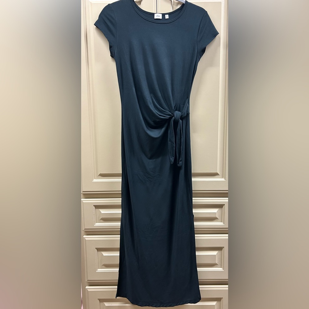 Wilfred Black Midi Dress Timeless Elegance